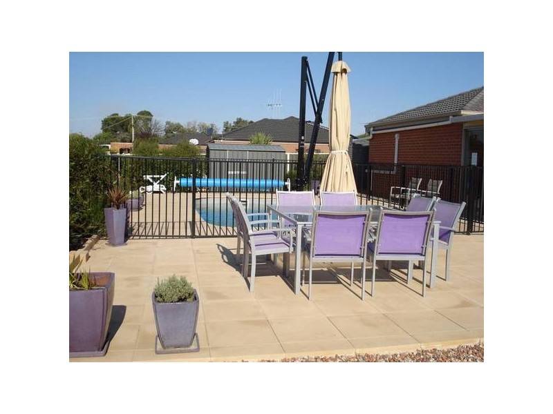 6 Bristol Court, Maryborough VIC 3465