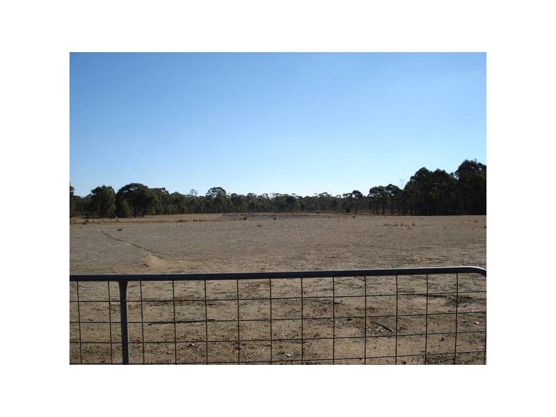 Cnr Moonlight Road & Possum Gully Road, Maryborough VIC 3465