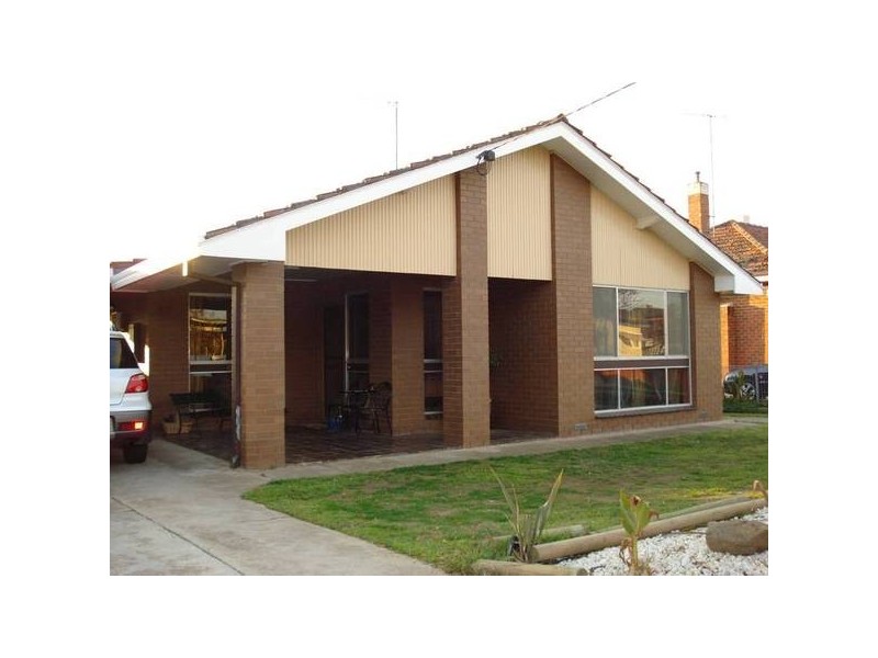 33 Burke Street, Maryborough VIC 3465