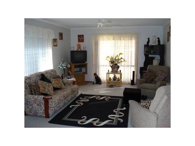 24 Carrick Street, Maryborough VIC 3465