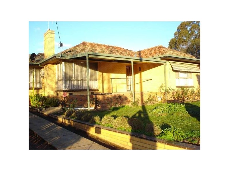 69 Derby Road, Maryborough VIC 3465