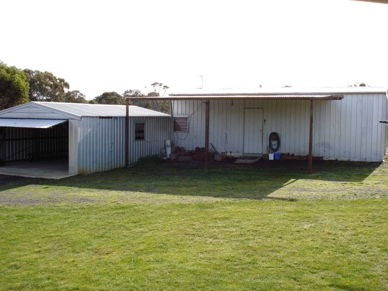 9 George Cook Drive, Daisy Hill VIC 3465