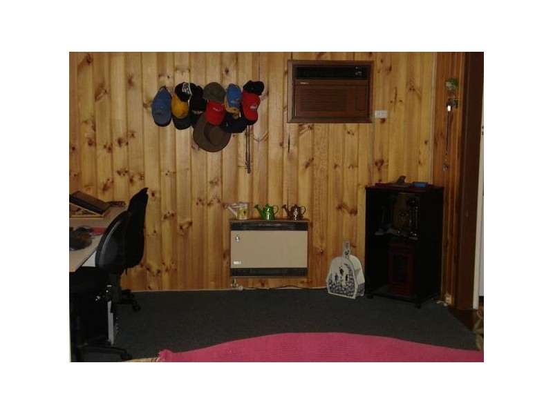 42 Holyrood Street, Maryborough VIC 3465