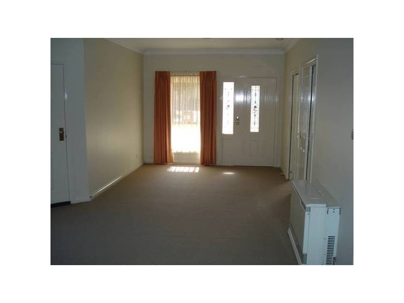 2/52 Alma Street, Maryborough VIC 3465