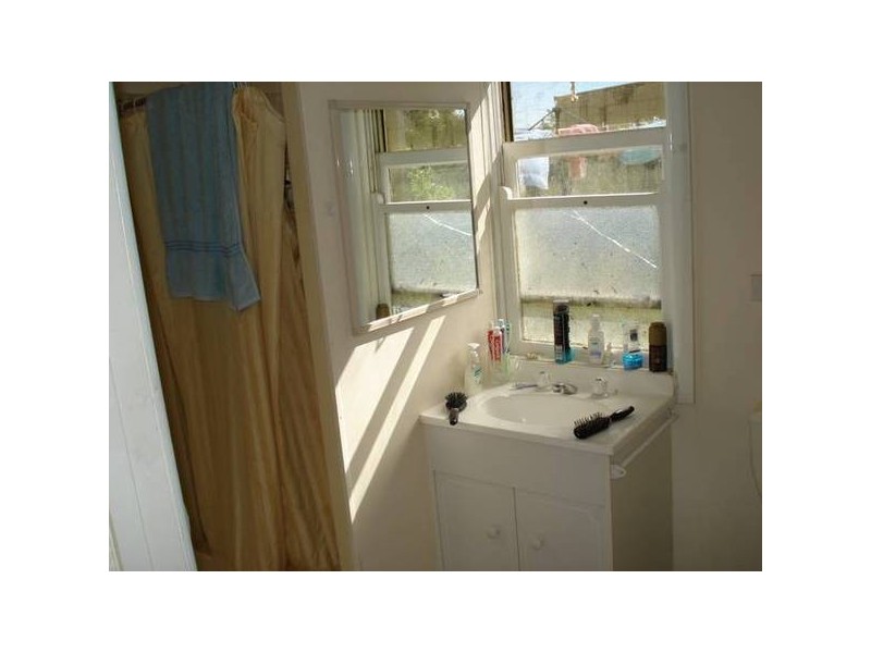 16 Carrick Street, Maryborough VIC 3465