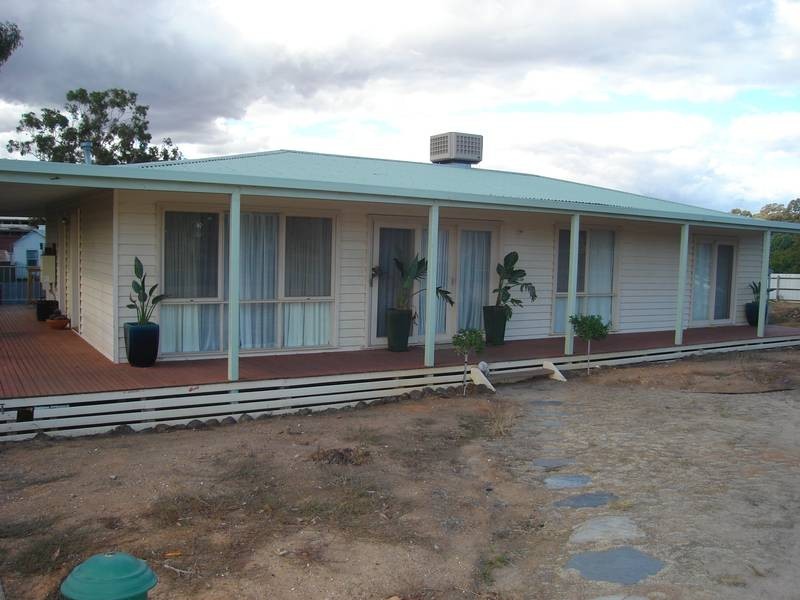 15 Carrick Street, Maryborough VIC 3465