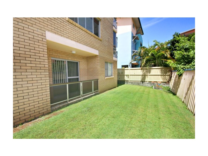 2/87-89 Beach Parade, Maroochydore QLD 4558