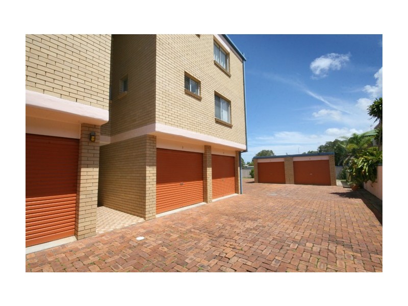 2/87-89 Beach Parade, Maroochydore QLD 4558