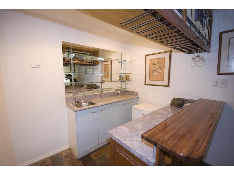 8 Martins Drive, Kuluin QLD 4558