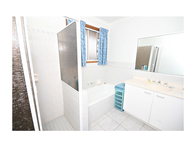 102 Tallowwood Drive, Kuluin QLD 4558