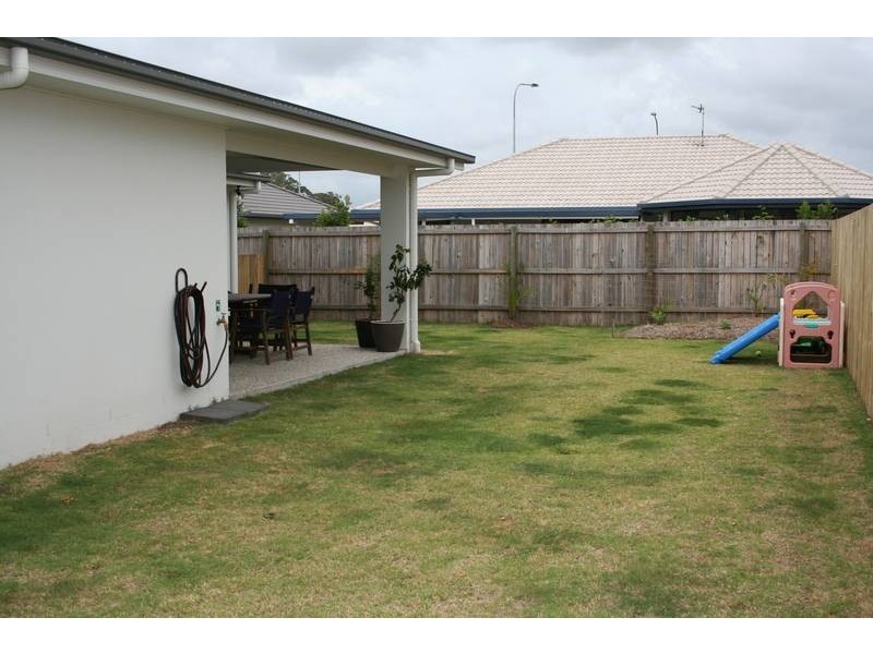 8 Cavalry Road, Sippy Downs QLD 4556