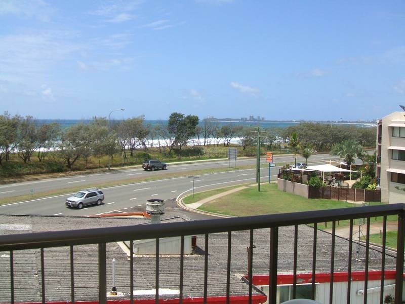 11/4 Aerodrome Road, Maroochydore QLD 4558