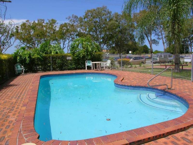 2/77 Bradman Avenue, Maroochydore QLD 4558