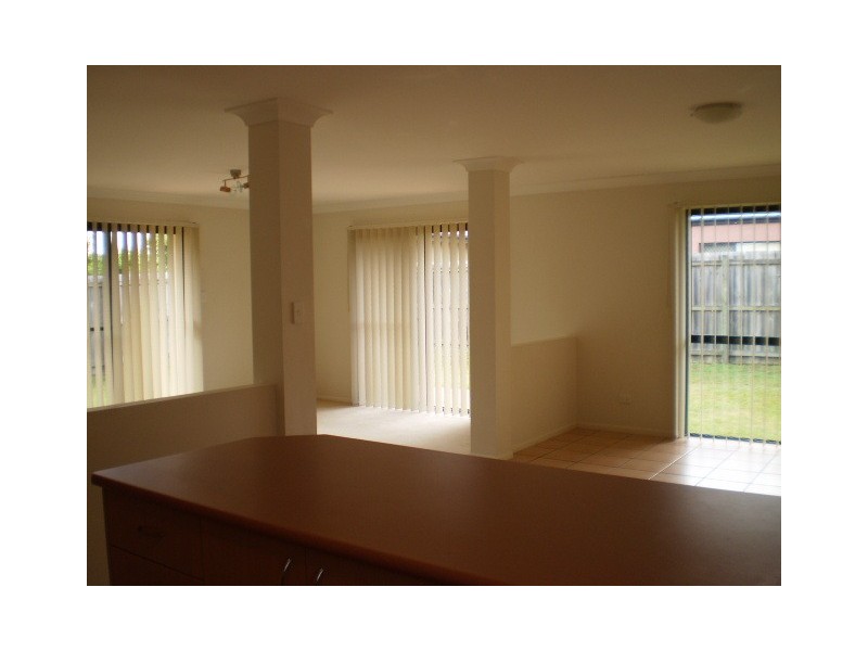 9 Linacre Street, Sippy Downs QLD 4556