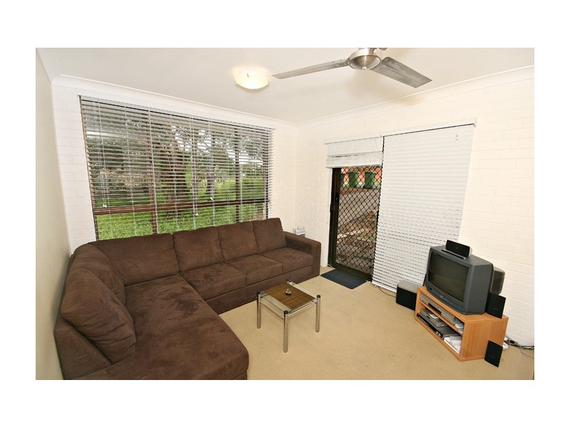 1/65 Yakola Parade, Alexandra Headland QLD 4572