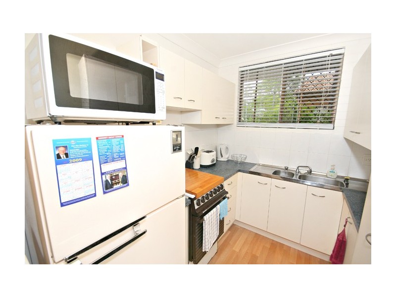 1/65 Yakola Parade, Alexandra Headland QLD 4572