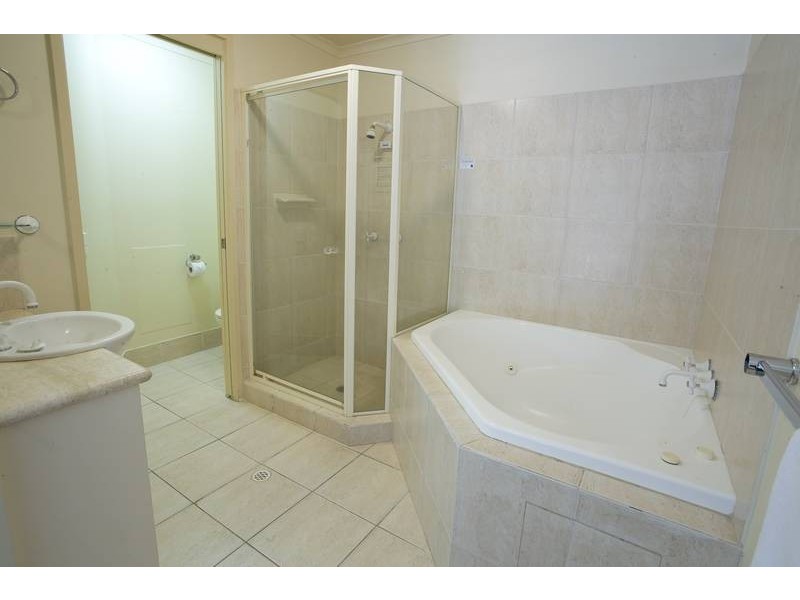 4/60-64 Paklyn Parade, Mooloolaba QLD 4557