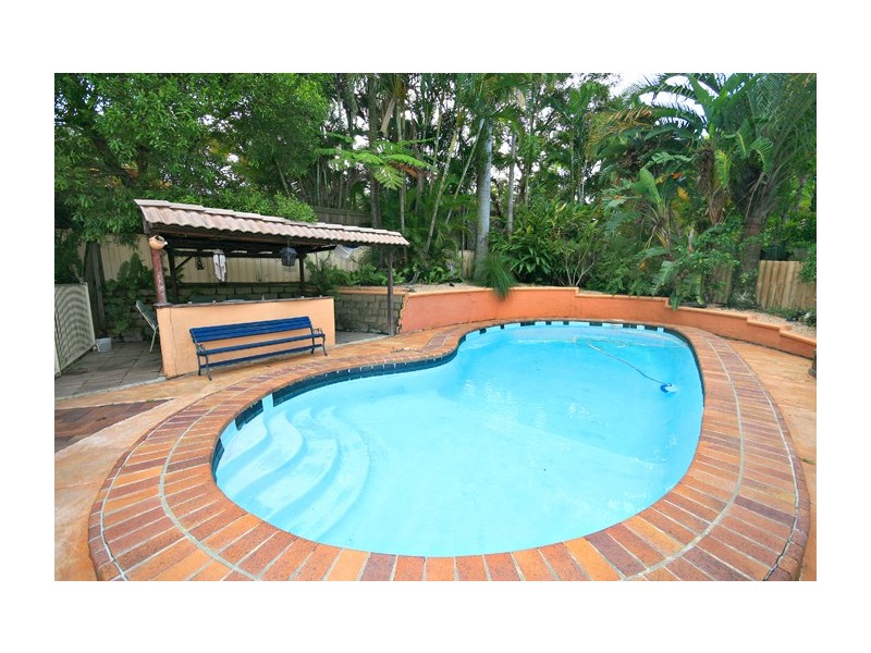 143 Tallowwood Drive, Kuluin QLD 4558