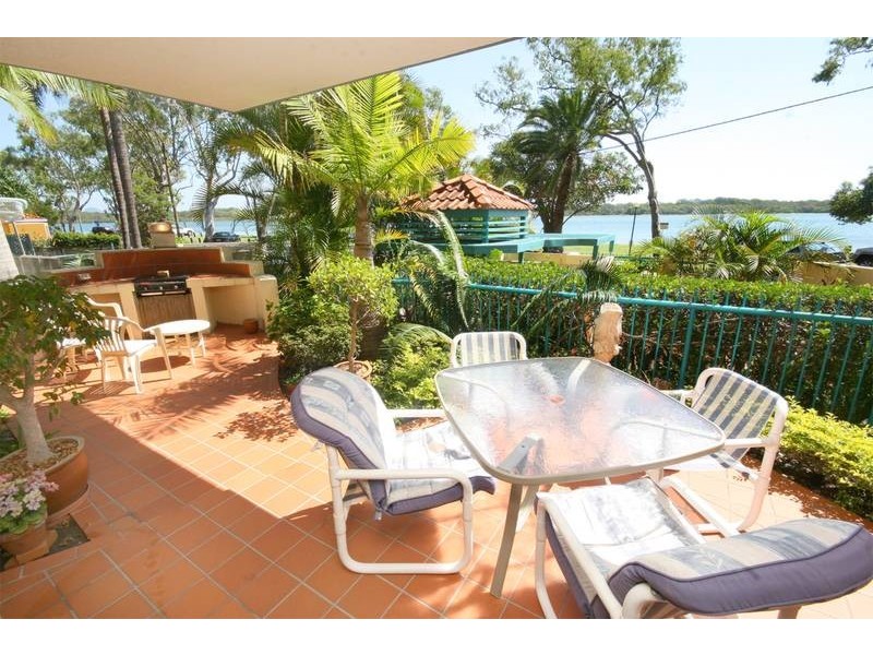 2/20-22 Picnic Point Esplanade, Maroochydore QLD 4558