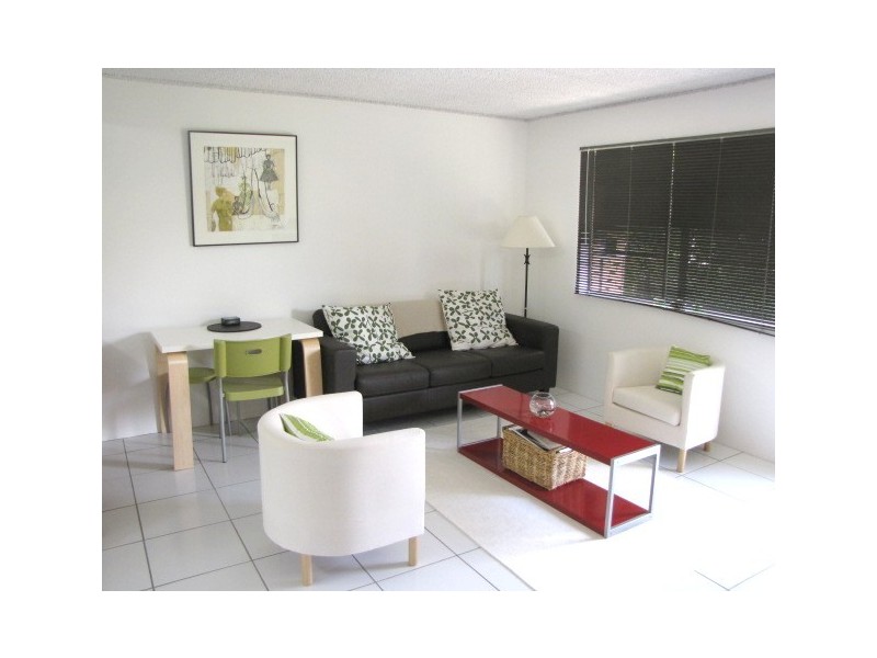 1/32 Kalpara, 32 Broadwater Avenue, Maroochydore QLD 4558