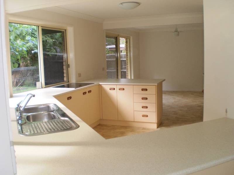 445 Oceanic Drive, Wurtulla QLD 4575