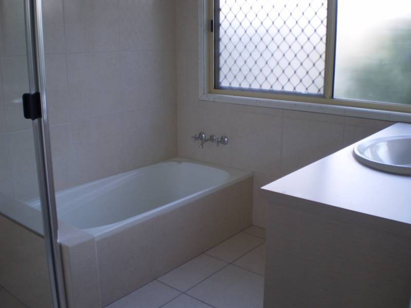 445 Oceanic Drive, Wurtulla QLD 4575