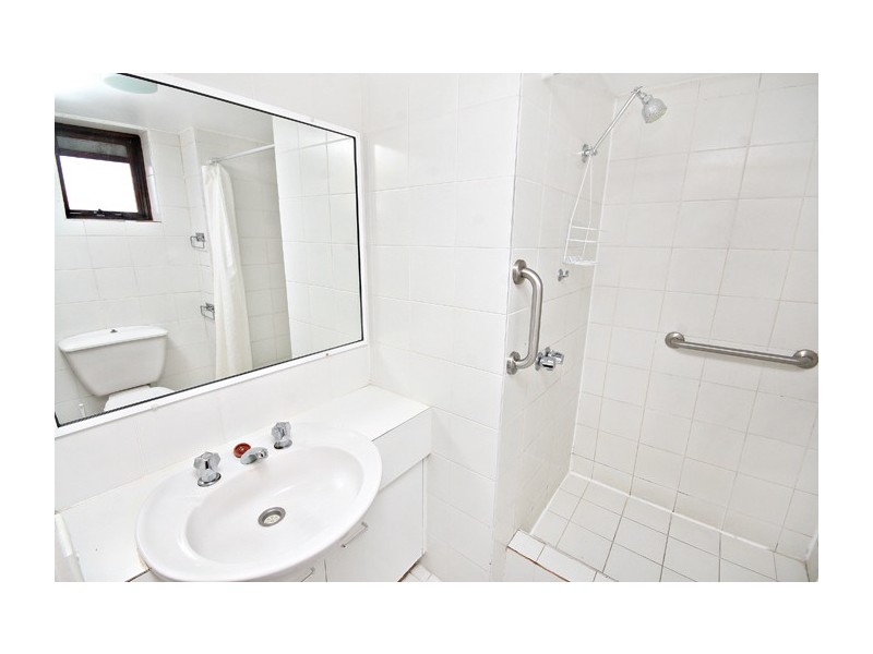 17/52 Camargue, 52 Alexandra Parade, Maroochydore QLD 4558