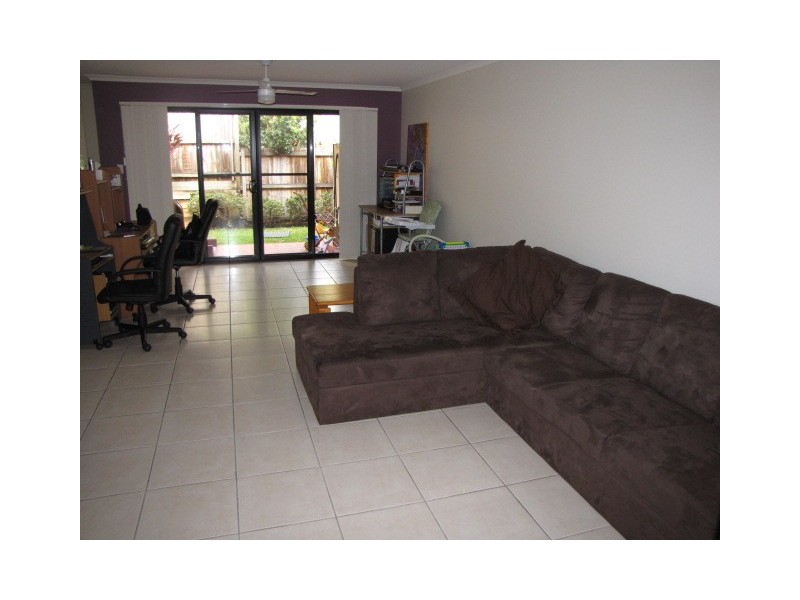 7/4-10 Primary School Court, Maroochydore QLD 4558