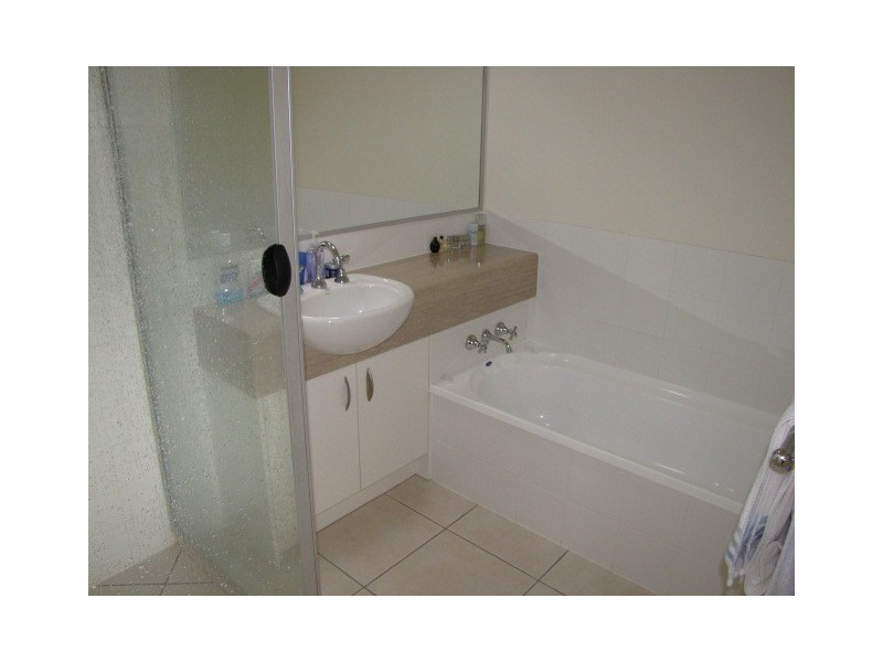 7/4-10 Primary School Court, Maroochydore QLD 4558