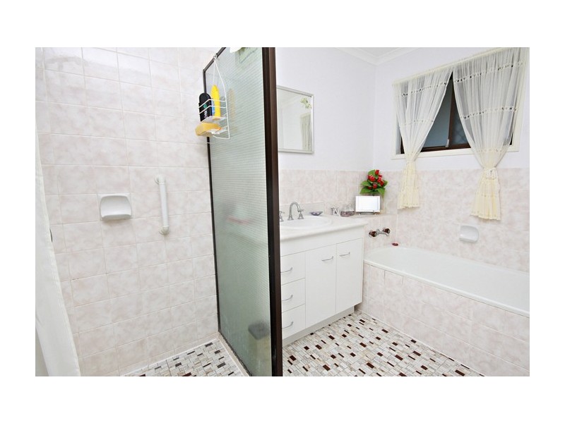 16 Coppabella Crescent, Mooloolaba QLD 4557