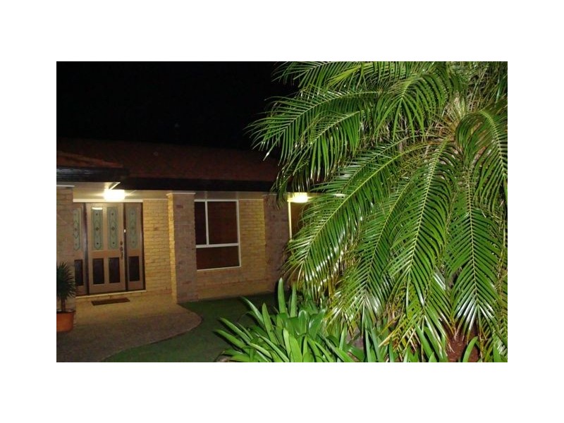 18 Greenwood Place, Little Mountain QLD 4551