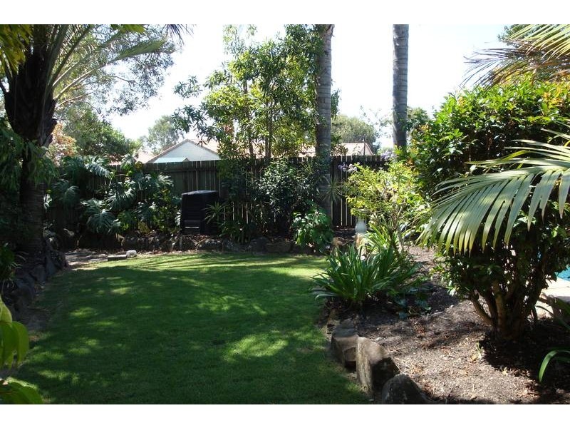 18 Greenwood Place, Little Mountain QLD 4551