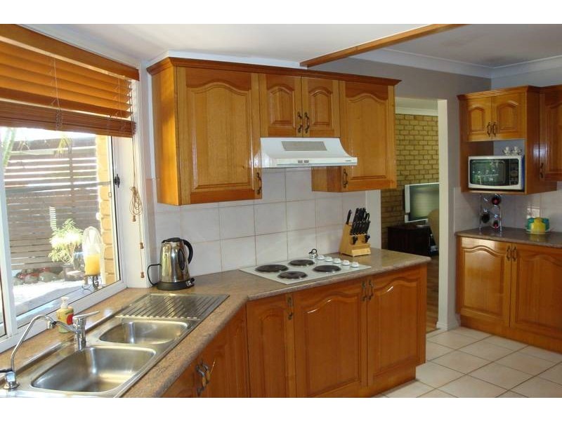 18 Greenwood Place, Little Mountain QLD 4551