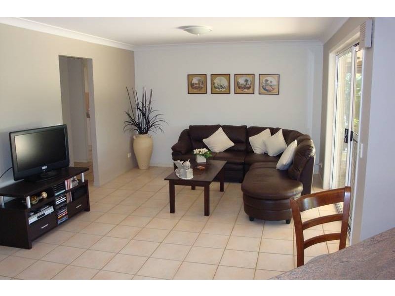 18 Greenwood Place, Little Mountain QLD 4551