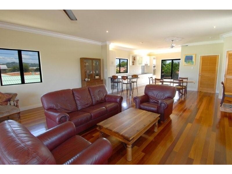 16 Yinni Street, Maroochydore QLD 4558
