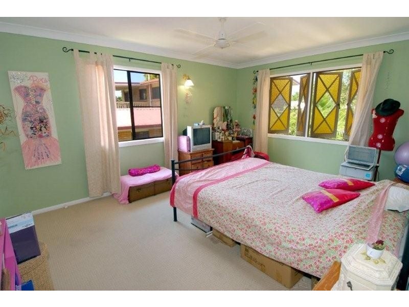16 Yinni Street, Maroochydore QLD 4558