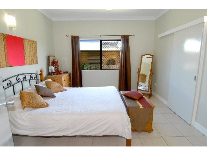 16 Yinni Street, Maroochydore QLD 4558