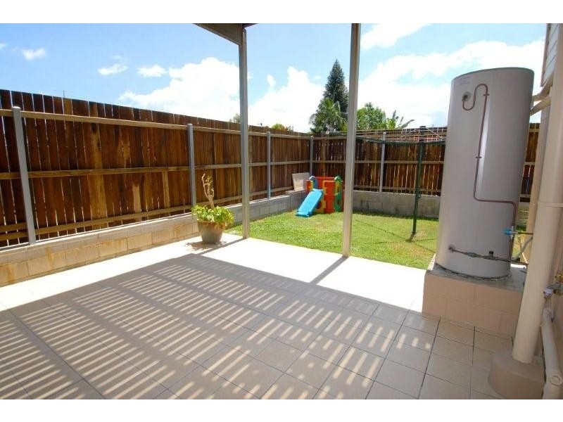 16 Yinni Street, Maroochydore QLD 4558