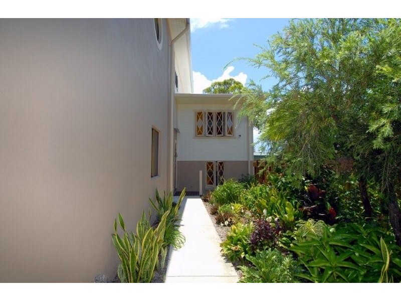 16 Yinni Street, Maroochydore QLD 4558