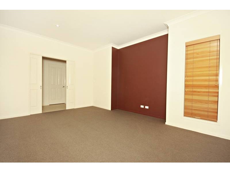 16 Rimmel Place, Palmwoods QLD 4555