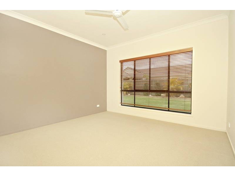 16 Rimmel Place, Palmwoods QLD 4555