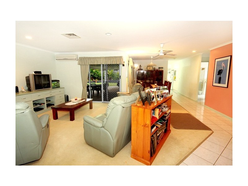 90 Deloraine Drive, Buderim QLD 4556