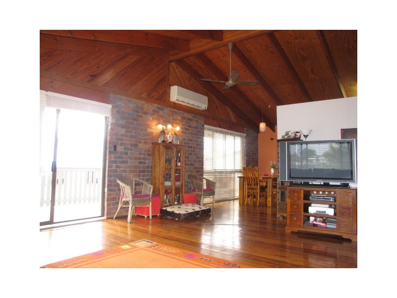 2 Mango Street, Maroochydore QLD 4558
