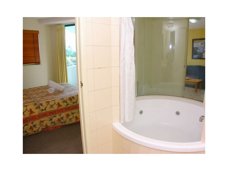 25/188 Grand Palais, Alexandra Parade, Alexandra Headland QLD 4572