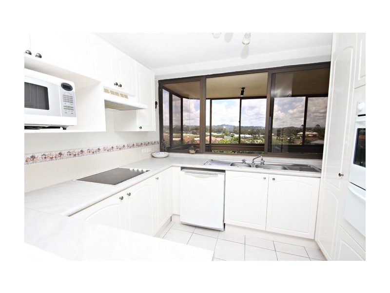 5a/120 Trafalgar Towers, Duporth Avenue, Maroochydore QLD 4558