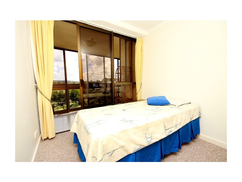 5a/120 Trafalgar Towers, Duporth Avenue, Maroochydore QLD 4558