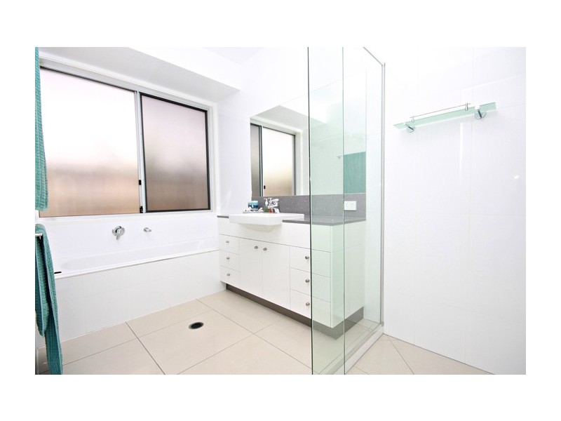 22 Palmyra Crescent, Buderim QLD 4556