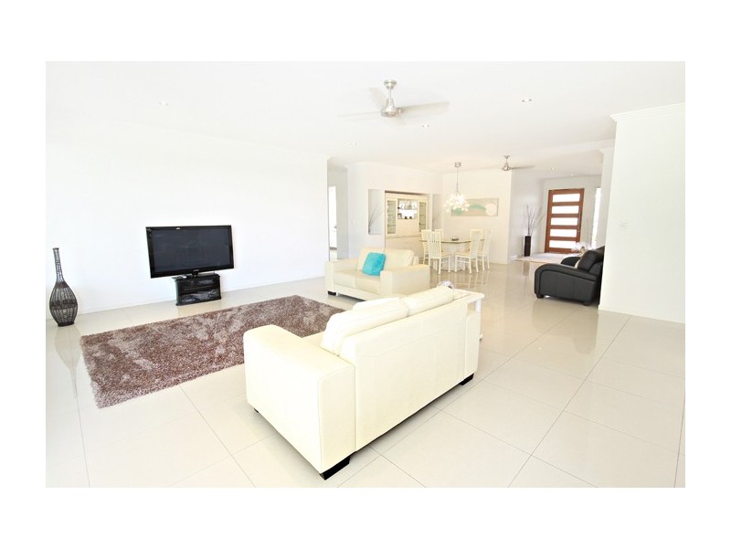 22 Palmyra Crescent, Buderim QLD 4556