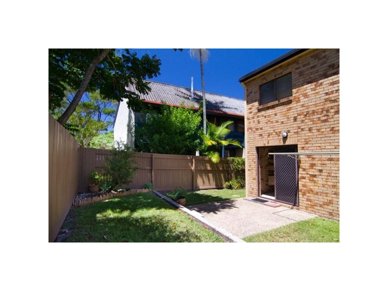 2/46 Lawrence Street, Mooloolaba QLD 4557
