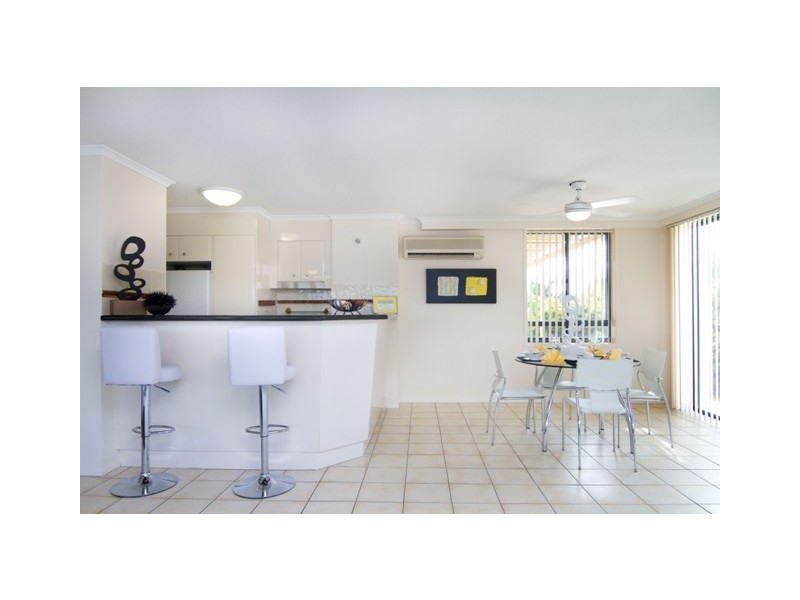 205/98 Aleutian at Seaforth, Alexandra Parade, Alexandra Headland QLD 4572